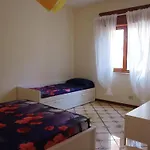 Amorosita 4*