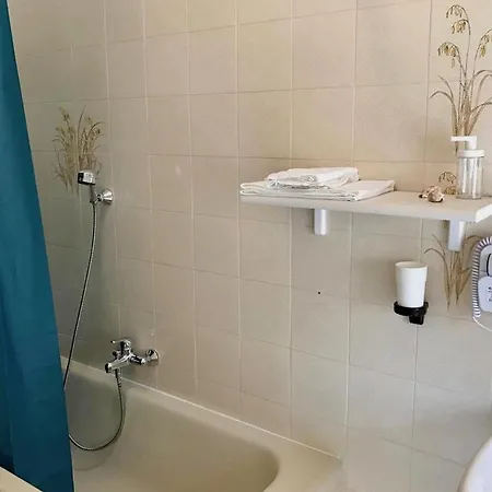 Amorosita Frühstückspension Diamante