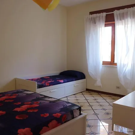 Amorosita 4*