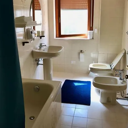 Amorosita Frühstückspension Diamante