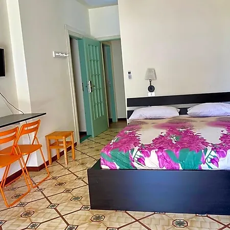 فندق مبيت وإفطار Amorosita ديامنتي